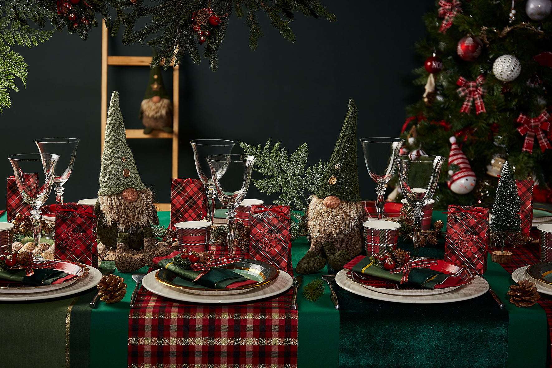 Décoration de table de Noël – conseils et tendances pour les fêtes